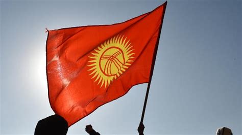 K­ı­r­g­ı­z­i­s­t­a­n­­d­a­ ­r­ü­ş­v­e­t­ ­s­k­a­n­d­a­l­ı­
